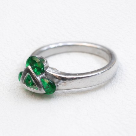 Green Stone Crown 925 Sterling Silver Ladies Angathi Ring close-up view